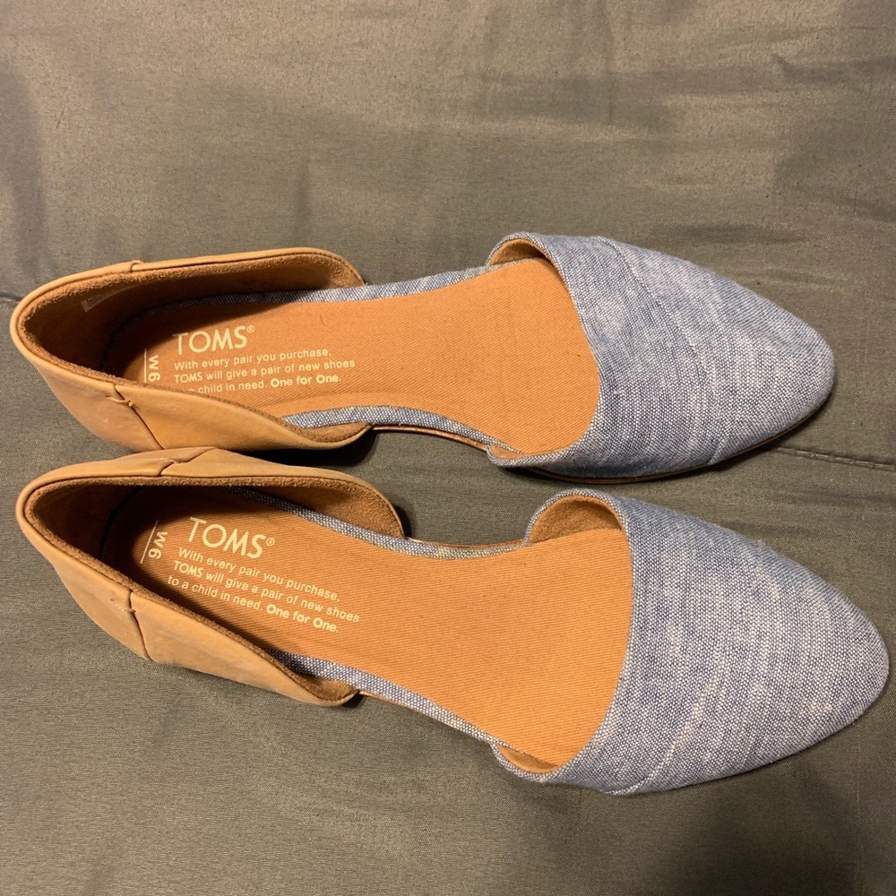 Toms brand new flats
